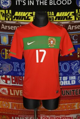4.5/5 Portugal adults S 2010 #17 Nani football shirt jersey trikot
