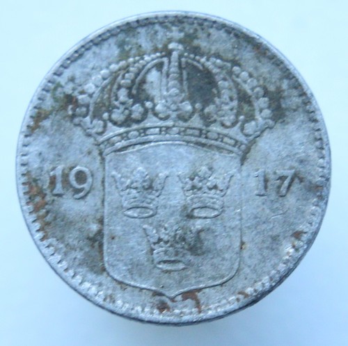 1917 Sweden 10 Ore Silver Coin - Picture 2 of 2