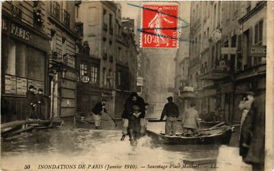 CPA PARIS Überschwemmungen 1910 Place Maubert Sauvetage (578073)