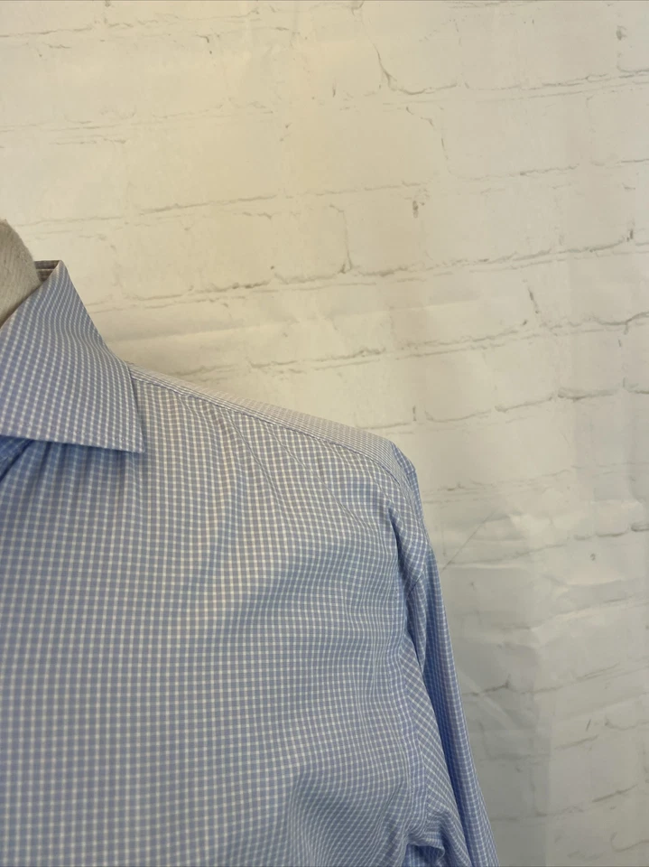 Camisa de vestir Hugo Boss para hombre azul claro a cuadros mezcla de algodón 17-43 $125 Foto 2 de 4