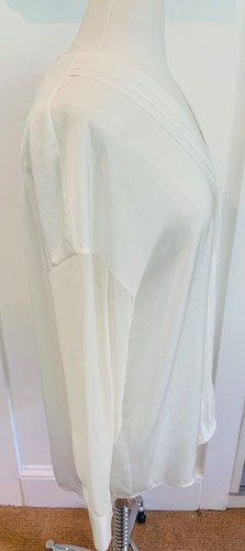 Women's Vince Silky Long Sleeve Blouse Size 10 - Picture 4 of 7