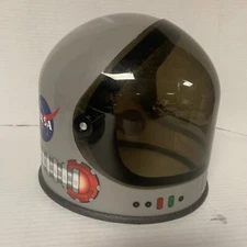 NASA CHILD ASTRONAUT HELMET OUTER SPACE USA Grey COSTUME WITH VISOR Aeromax