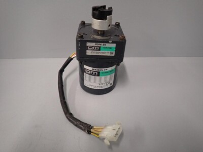 4RK25GN-CM - ORIENTAL MOTOR - 4GN15K / Motor+ Kopf Zahnradgetriebe Used