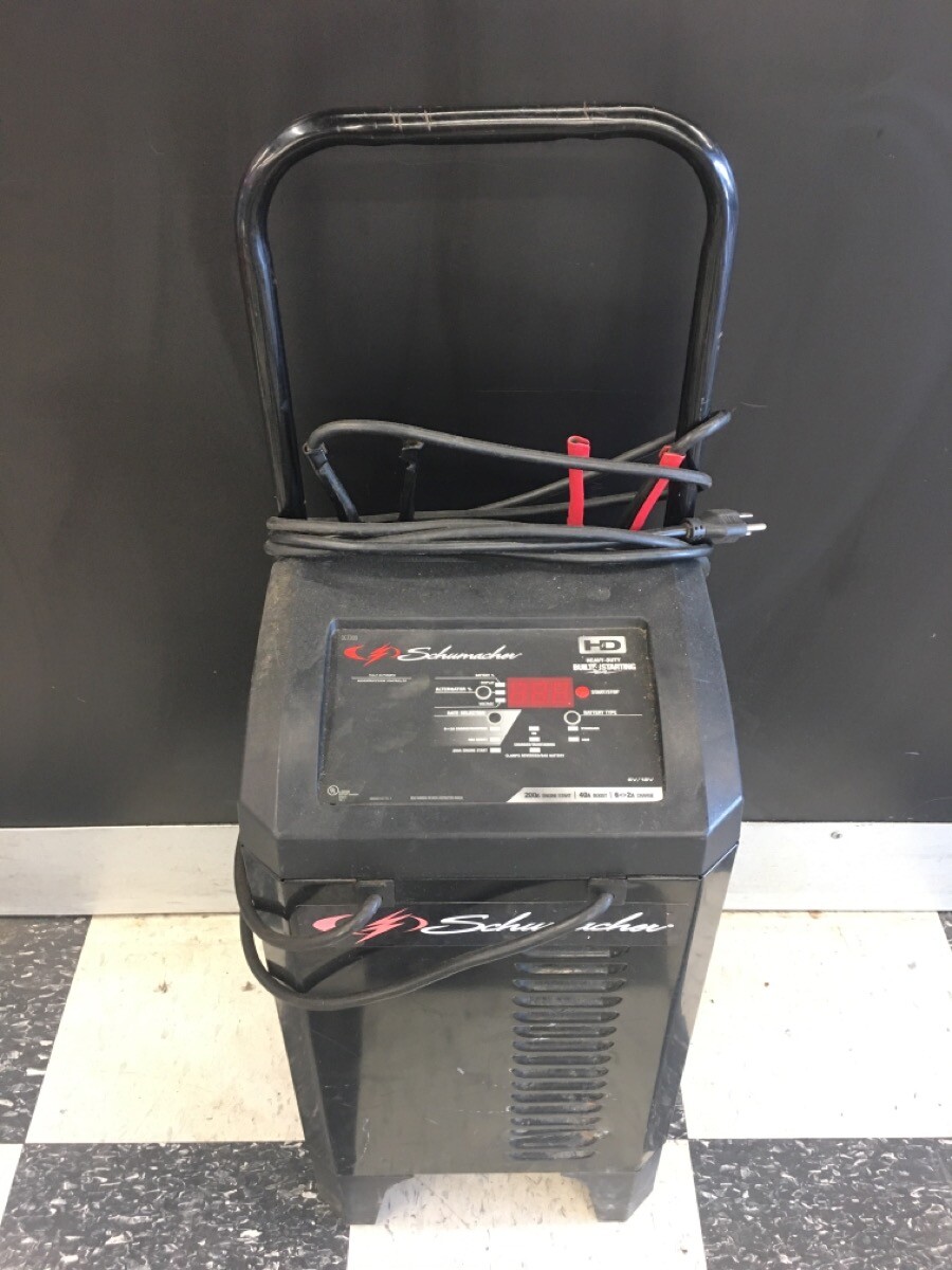 Schumacher SC1309 Battery Charger with Engine Starter (DCAE