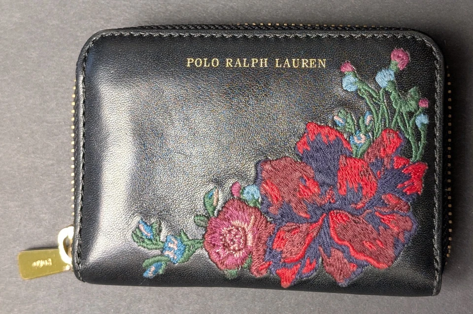Hermosa Cartera Polo Ralph Lauren Negra con Cremallera Alrededor Cuero Bordado Floral Foto 2 de 4