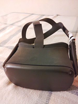 Meta Quest 2 Standalone VR Headset Only - Black Plastic Virtual Reality Headset