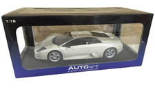 AUTOart 1/18 Lamborghini Murcielago White 74516