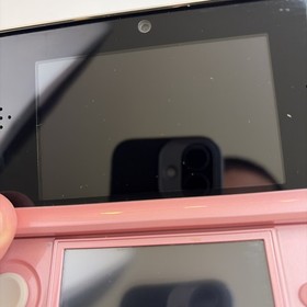 Nintendo 3DS Handheld Video Game Console Pink CTR-001 (USA) W Charger Stylus