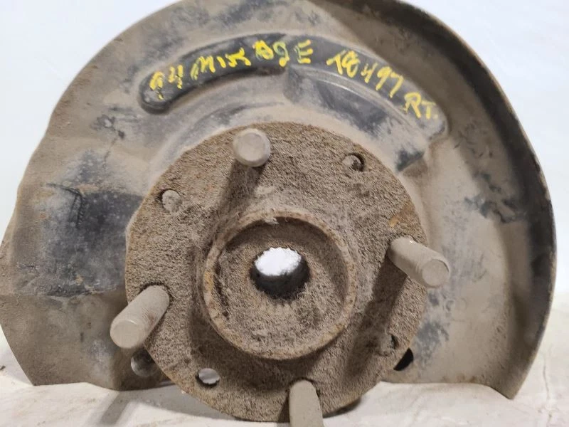 Husillo/nudillo delantero derecho pasajero sin ABS se adapta a 93-96 COLT 630044 Foto 2 de 3