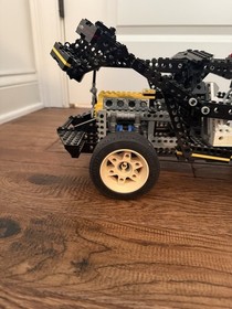 LEGO TECHNIC: Super Car (8880)