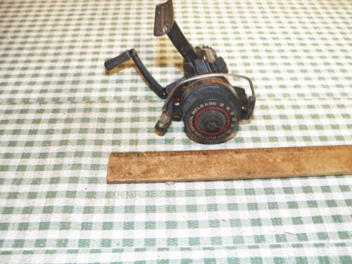 Carrete giratorio de pesca vintage ABU GARCIA modelo 653 - Imagen 2 de 5