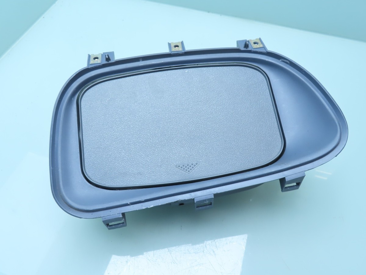 FORD KA / HANDSCHUHFACH FACH rechts / ARMATURENBRETT / 97KBB043K79 