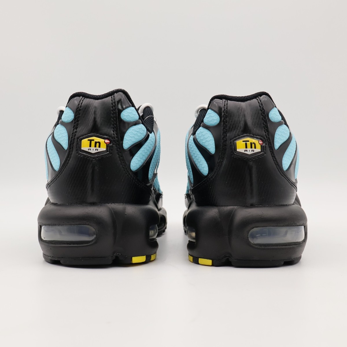 CV8838-400 Nike Air Max Plus Aqua Black White Metallic