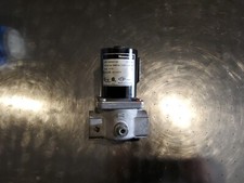 HONEYWELL V4295A1122 Solenoid Normally Closed Gas Valve 1 NPT 5 PSI