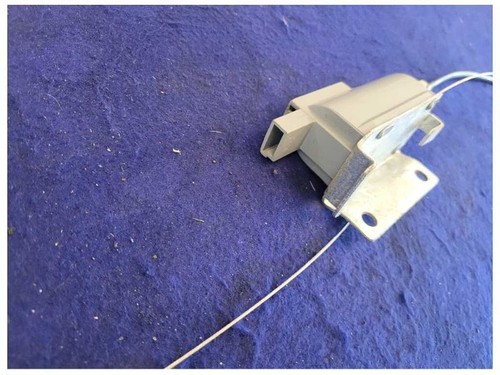 1987-1990 Ford Mustang Mclaren ASC Convertible Fuel Door Actuator Pull 1964 - Picture 10 of 12