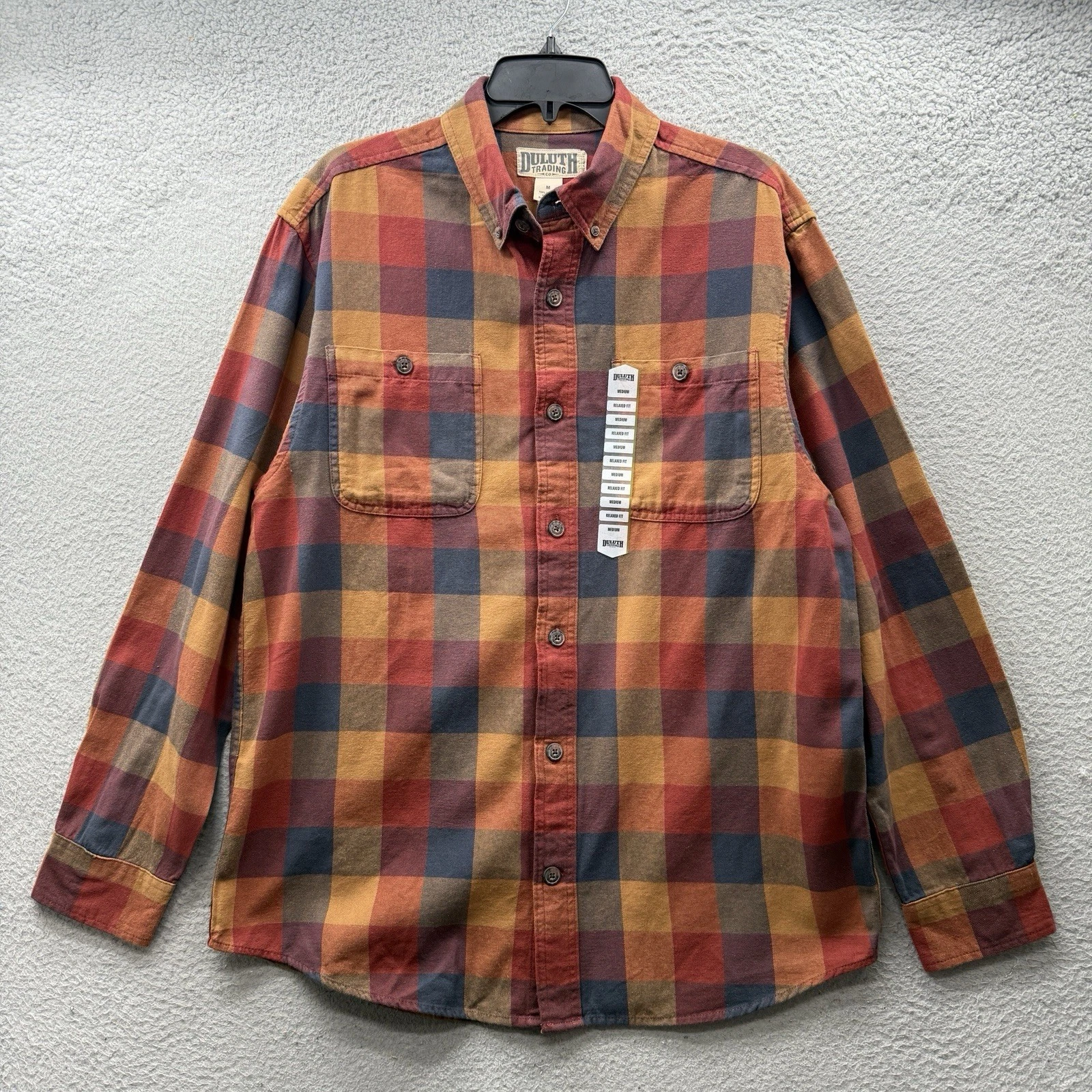 Duluth Plaid Shirt Free Swingin' Flannel Button Up Collared Outdoor Men’s Size M