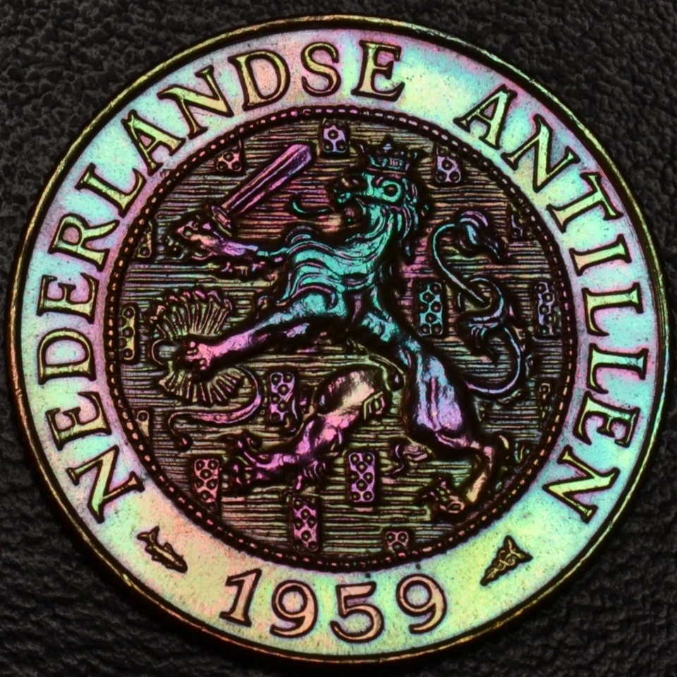 UNC 1959 Netherlands Antilles 2 1/2 Cent rainbow toning *ONLY 1M MINTED* (50-72) - Image 2 of 3