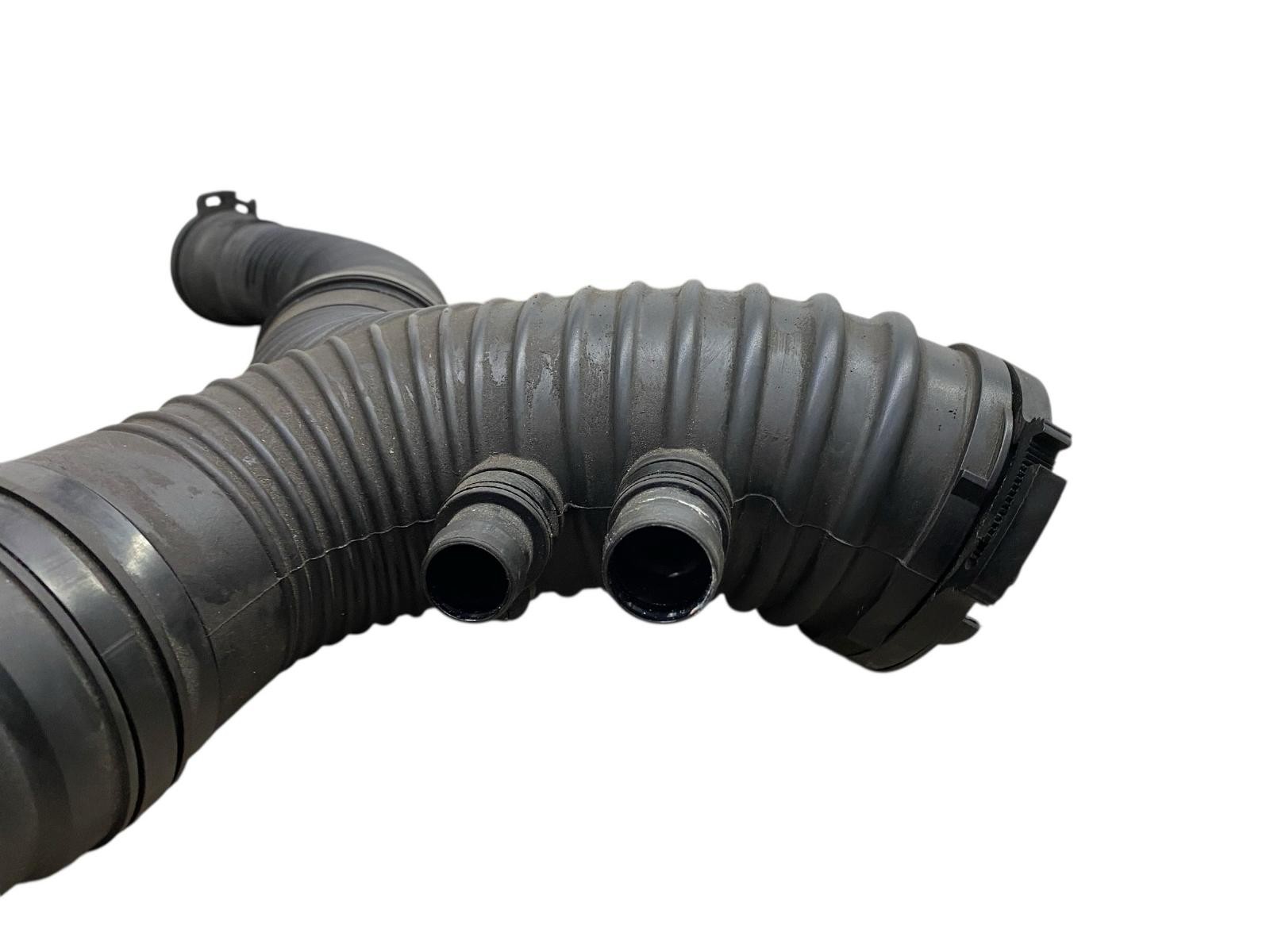 Aston Martin Vantage 2009 Intake hose P/N 6G339D609BD