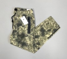 Nike Tech Woven Rugged Camouflage Tapered Trousers - Size Medium HV0968-210