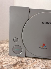 PlayStation 1 Console Gray 1998 + Controller Bundle WORKS & CLEAN