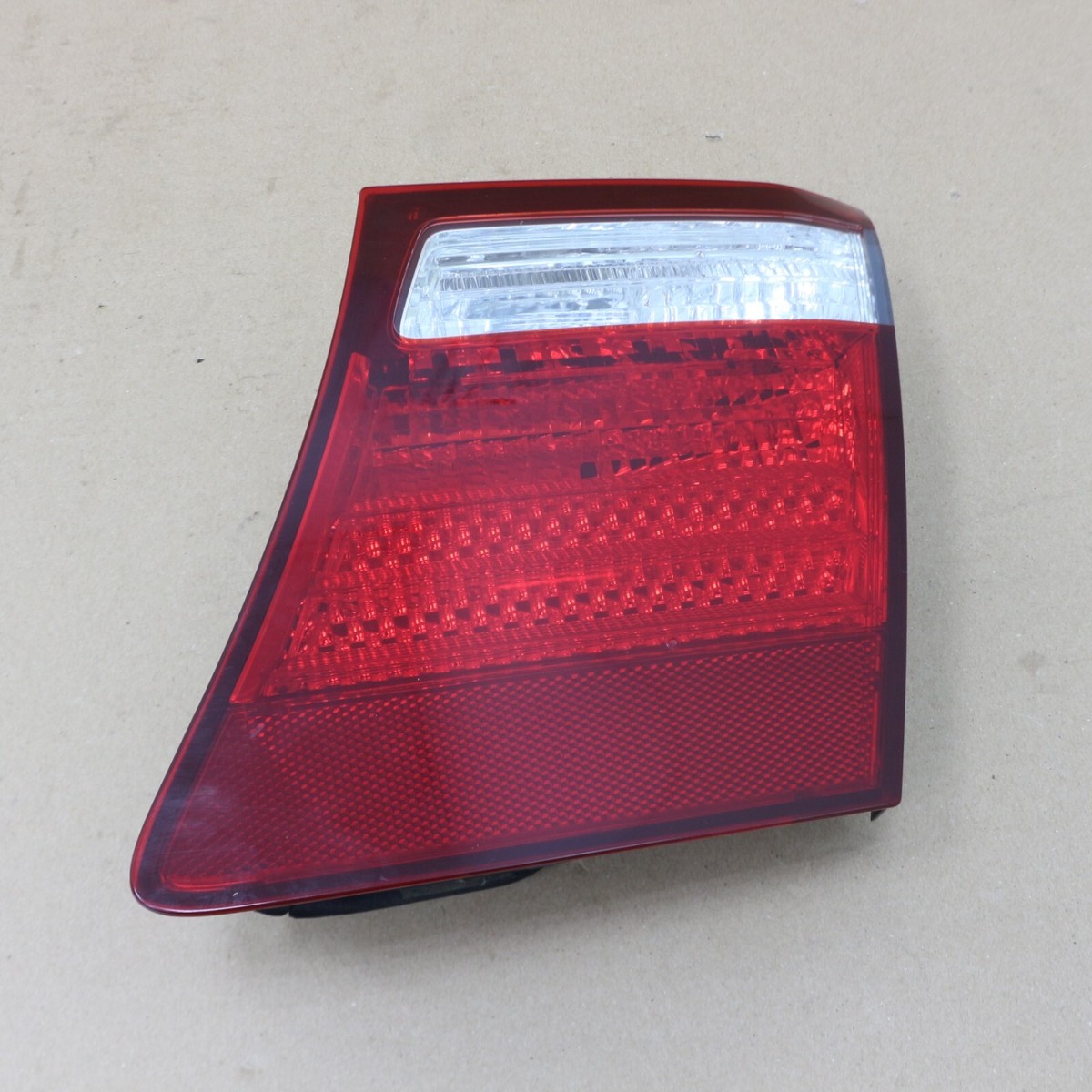 Lexus LS600h 2008-2009 OEM Rear Tail Lights Combination Lamps