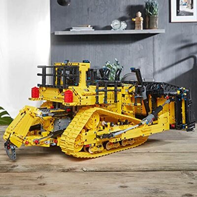 LEGO TECHNIC Cat D11 BULLDOZER 42131 Block Building Toy w