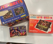 Lite-Brite années 60 fonctionne avec jeu alphabet, formes, action lite brite