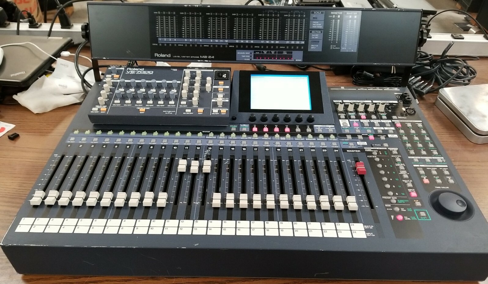 Roland VM-C7200 VM-7200 デジタルミキサー メルカリ出品 Roland VM-C7200 VM-7200 デジタルミキサー メルカリ出品