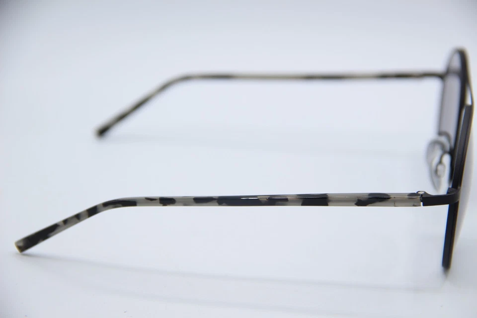 NUEVO DKNY DK300S 014 NEGRO TORT TEMPLES AUTÉNTICO DISEÑADOR GAFAS DE SOL 52-19 Foto 4 de 4