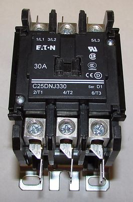 EATON CUTLER HAMMER C25DNJ330T GL 84 3 Pole 24VAC 30 Amp Contactor C25DNJ330