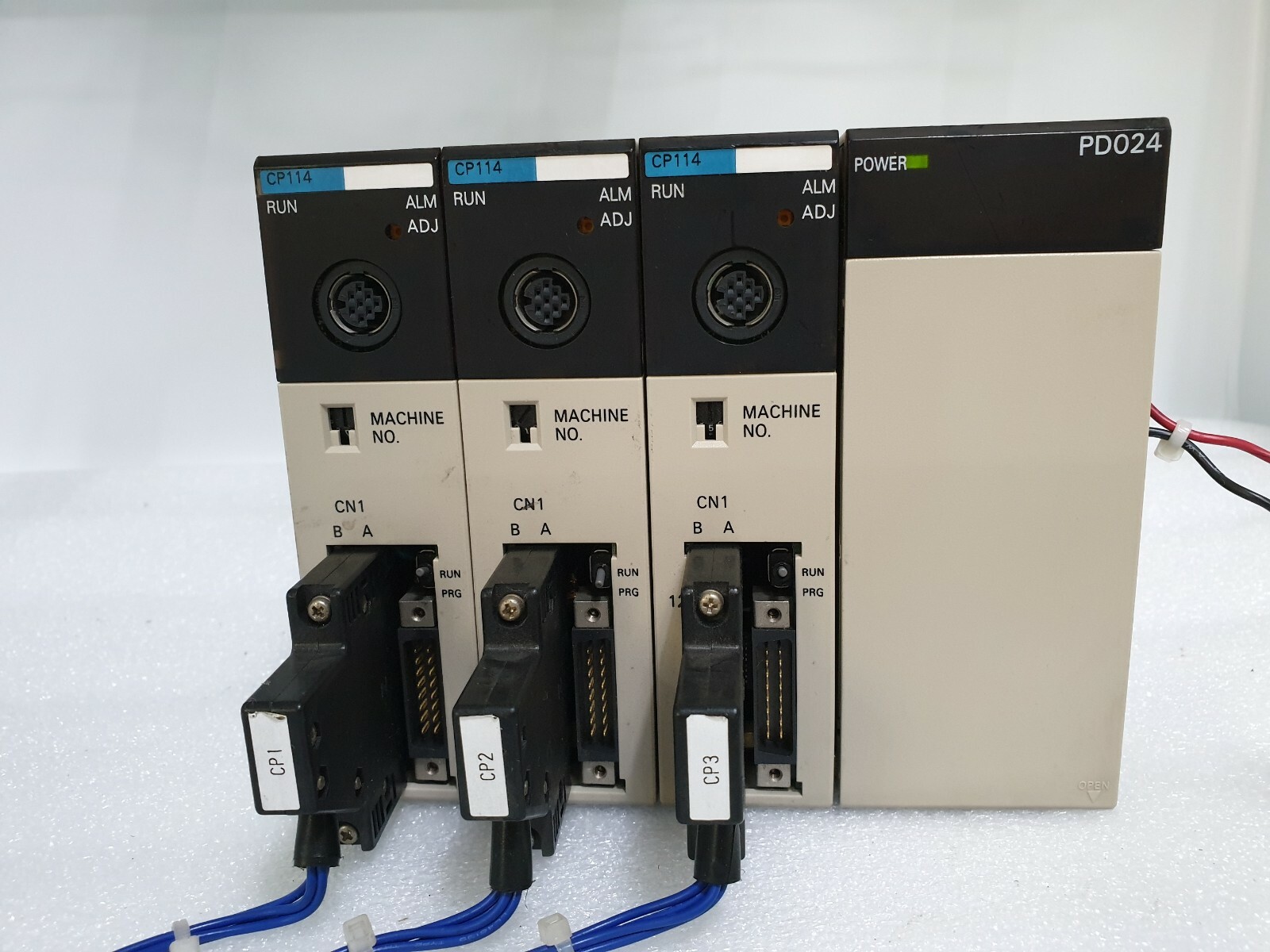 OMRON PLC C200HW-PD024, C200H-CP114[3]