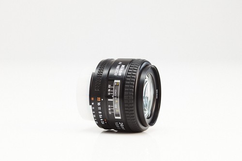 Nikon AF Nikkor 24mm f/2.8D Lens (SOLD INDIVIDUALLY - 48 units available) - Picture 2 of 16