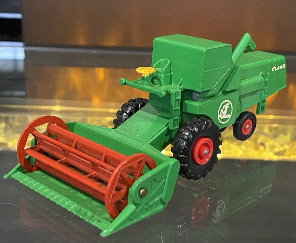 Lesney Matchbox King Size No K-9 Claas Combine Harvester GREEN Farm VINTAGE - Image 2 of 4
