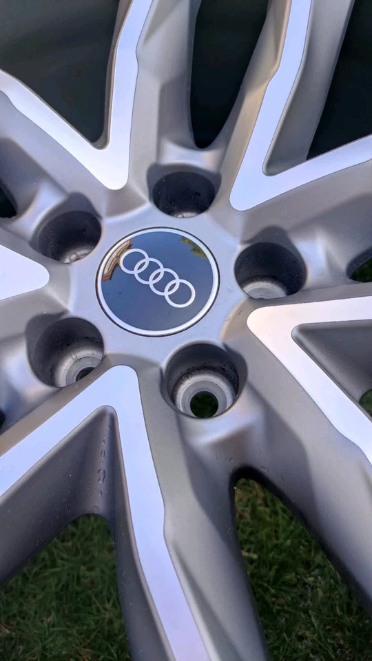 2x Audi Sport Doppelspeiche Q7 9.5Jx21H2 4M0601025 m. Pirelli P Zero 285/40 R21  - Bild 4 von 4