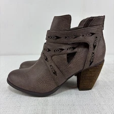 Not Rated Enzo Lazer Bootie Brown Western Straps Size 8 Boho Festival Ankle Boot