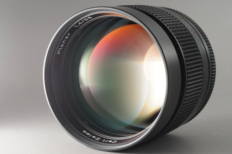 US Duty Paid N Mint Contax Carl Zeiss Planar T* 85mm F/1.4 AEG Lens #3639 - Image 3 of 4