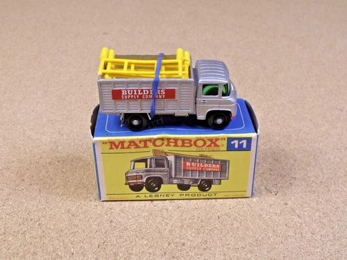 OLD VINTAGE LESNEY MATCHBOX # 11 SCAFFOLD TRUCK ORIGINAL BOX