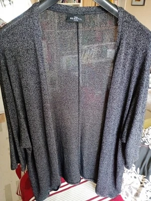 Schöne leichte Strickjacke Damen, Gr. L (44/46), Schwarz-grau meliert - Bild 1 von 4