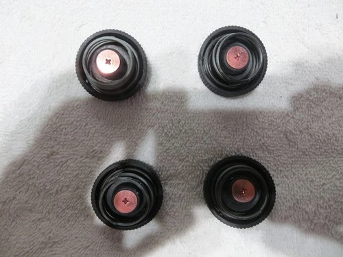 TECHNICS SL-BD22 TURNTABLE ORIGINAL FEET W/SPRINGS & SCREWS