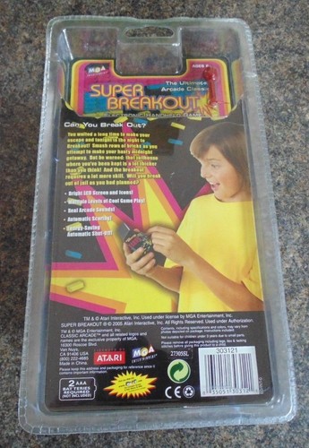 SUPER BREAKOUT ATARI MGA HANDHELD LCD MINI CABINET GAME 2005 NEW OLD STOCK - Picture 3 of 3
