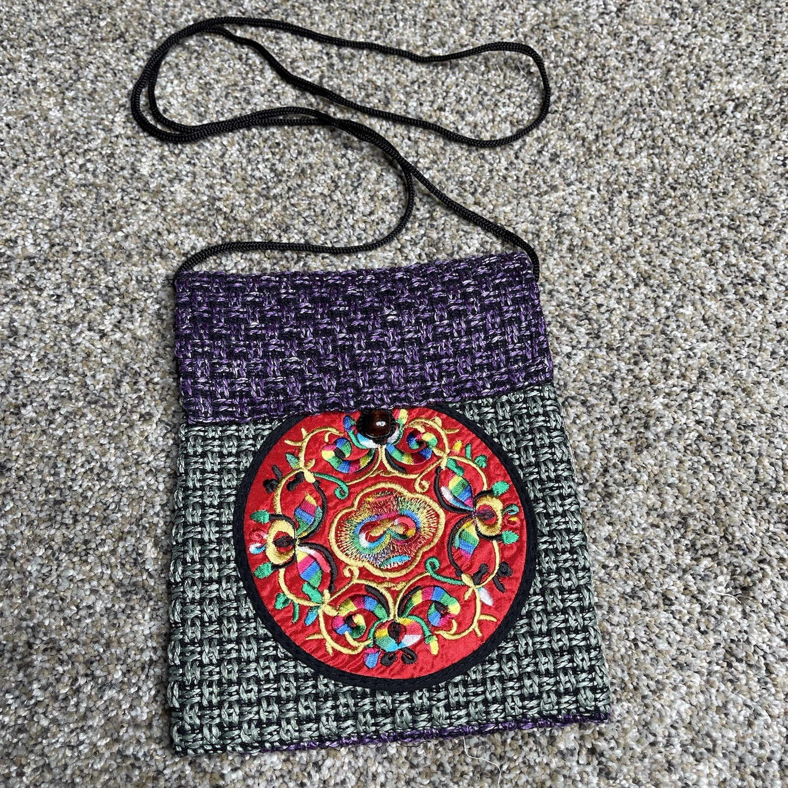 Retro Floral Embroidered Crossbody Bag Women Shoulder… Gem