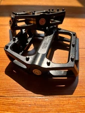 Wellgo B087 New Unused Pedal Set