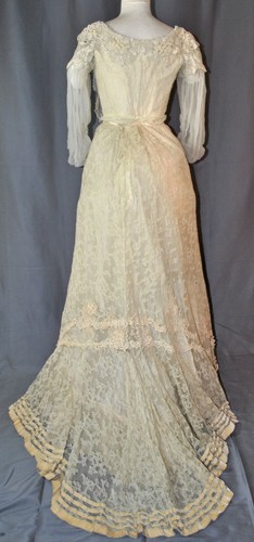 ANTIQUE DRESS BALL GOWN TAMBOUR LACE, LABEL JOHNSON, CHICAGO, 1890s - Picture 3 of 12