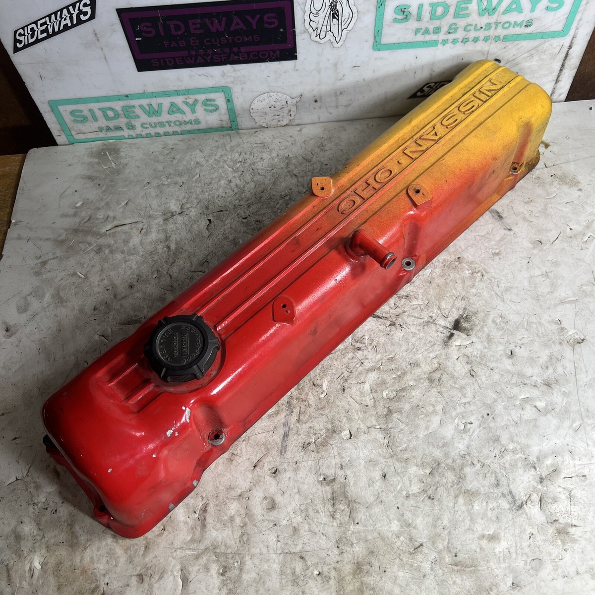 70-83 Datsun 280z 280zx Cylinder Head Valve Cover L28 Engine 70-83 Datsun 280z 280zx Cylinder Head Valve Cover L28 Engine