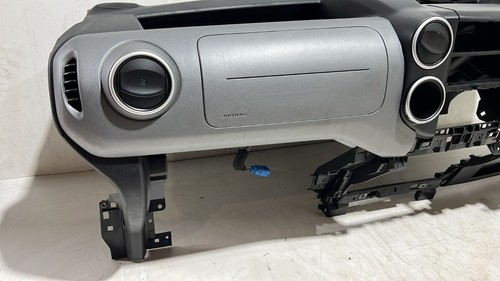CITROEN BERLINGO 1.6 DIESEL 2017 GENUINE DASHBOARD - Picture 3 of 16