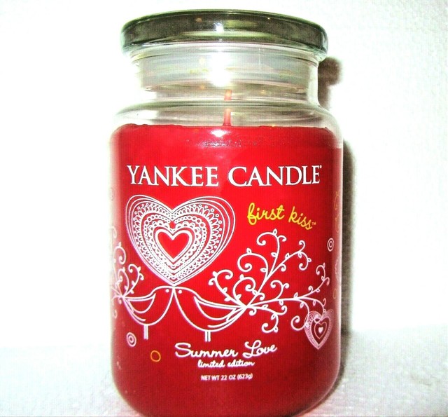 Yankee Candle SUMMER LOVE "FIRST KISS"Valentines Large 22 oz WHITE
