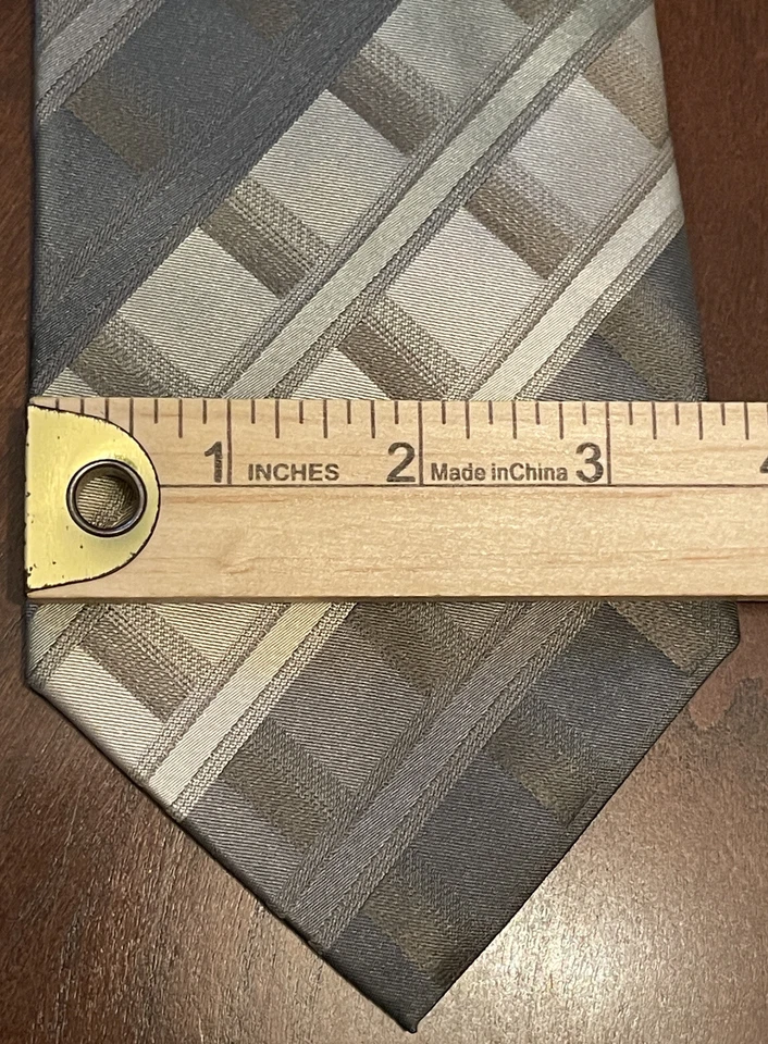 Corbata de cuello Van Heusen verde hecha a mano 100 % seda para hombre hecha en China Foto 4 de 4