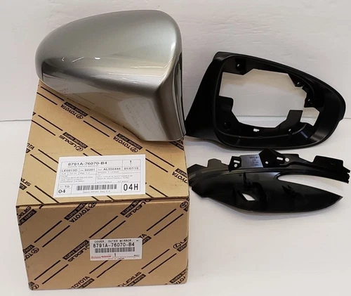 LEXUS OEM PASSENGER OUTER MIRROR COVER 2015-2018 ES350 ES300H 1J7 ATOMIC SILVER