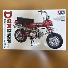 TAMIYA 1/6 Honda Dax ST70 plastic model