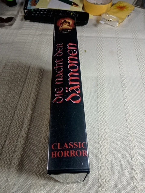 VHS Videokassette - Die Nacht der Dämonen - 1987 - ( 129 ) - Bild 3 von 4